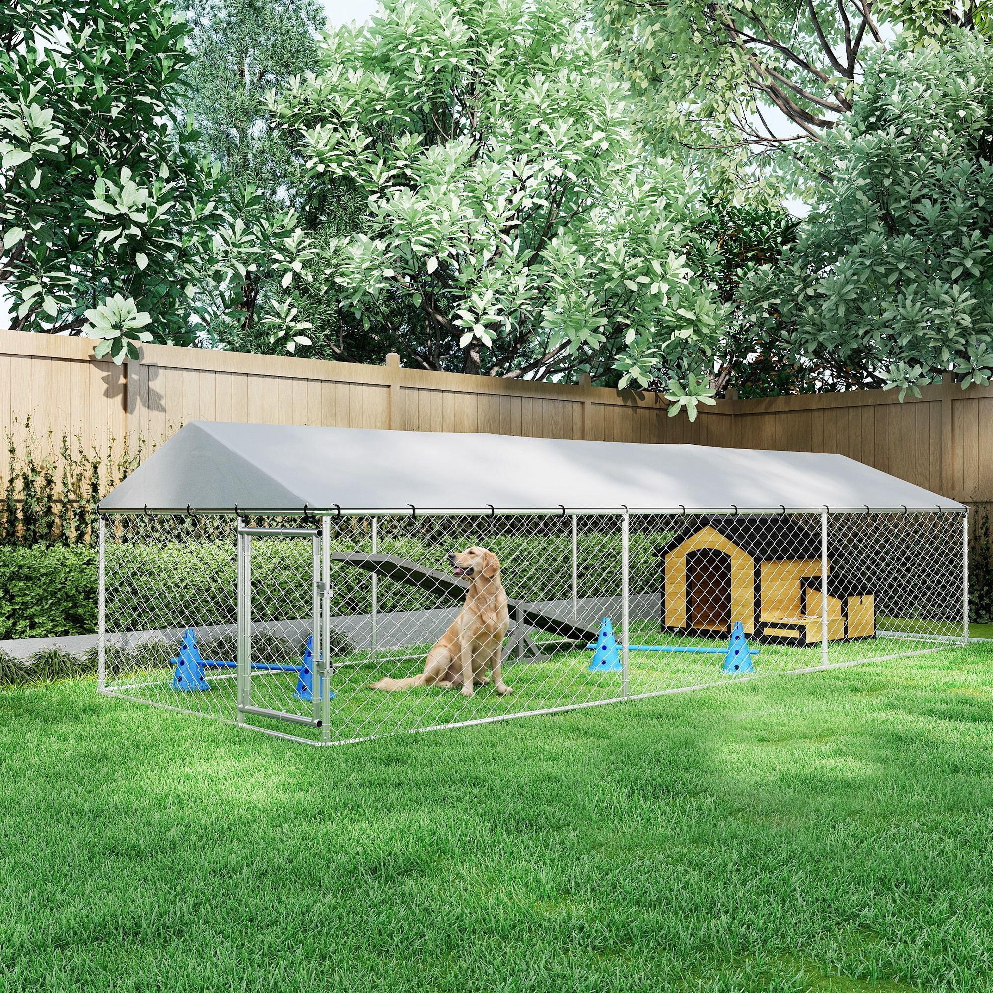 Outdoor Dog Kennel with water-ready Roof for Large Dogs