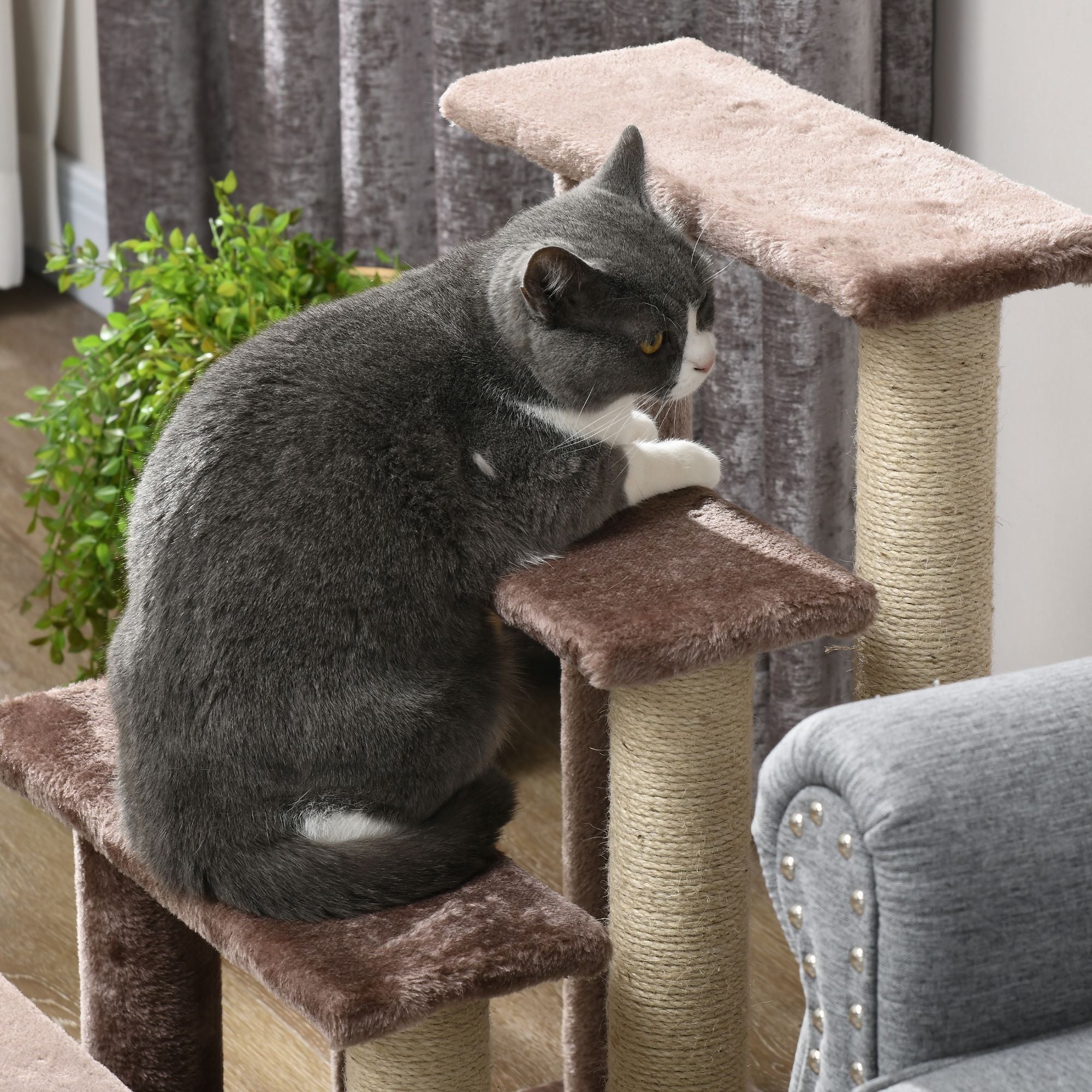 4-Level Cat Steps with Scratching Posts – Cozy Flannel Ladder for Beds & Sofas