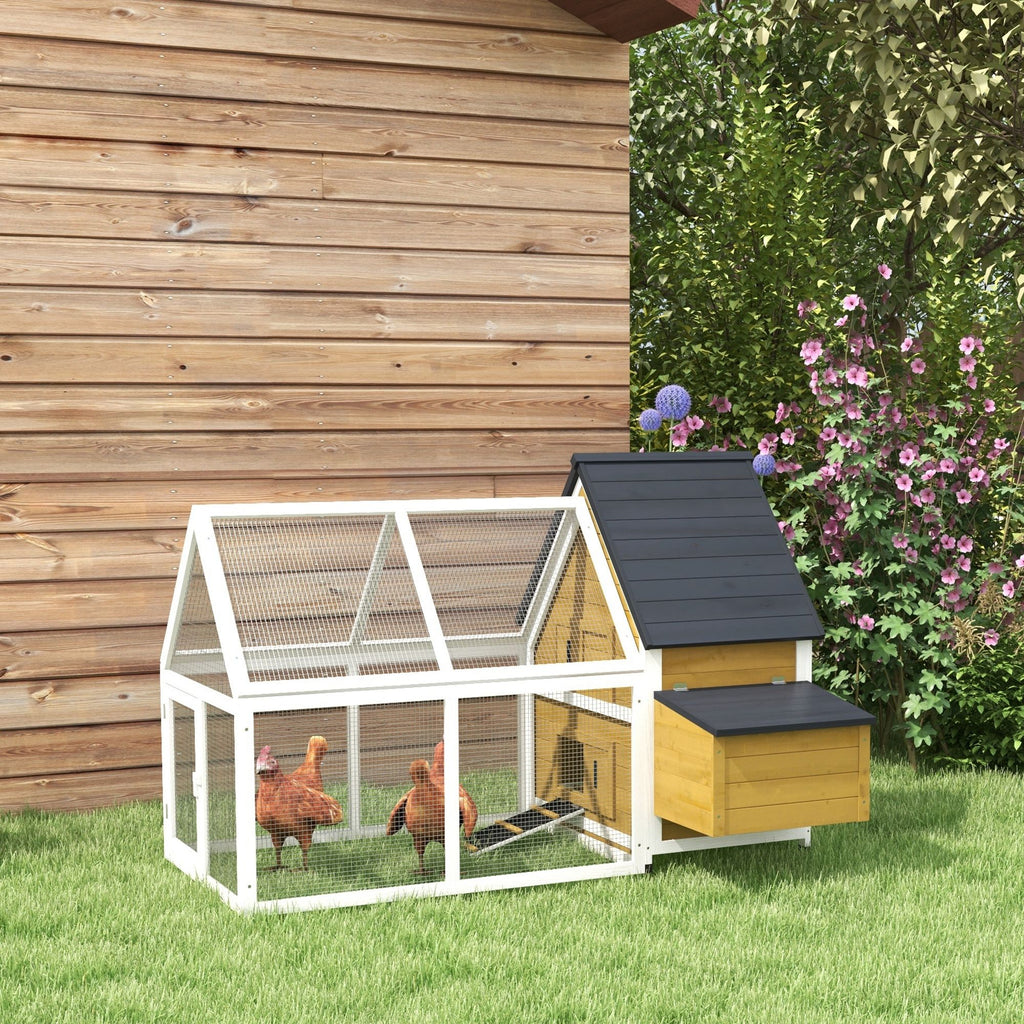 Spacious 65- furniture-style Chicken Coop with Nesting Box and Run