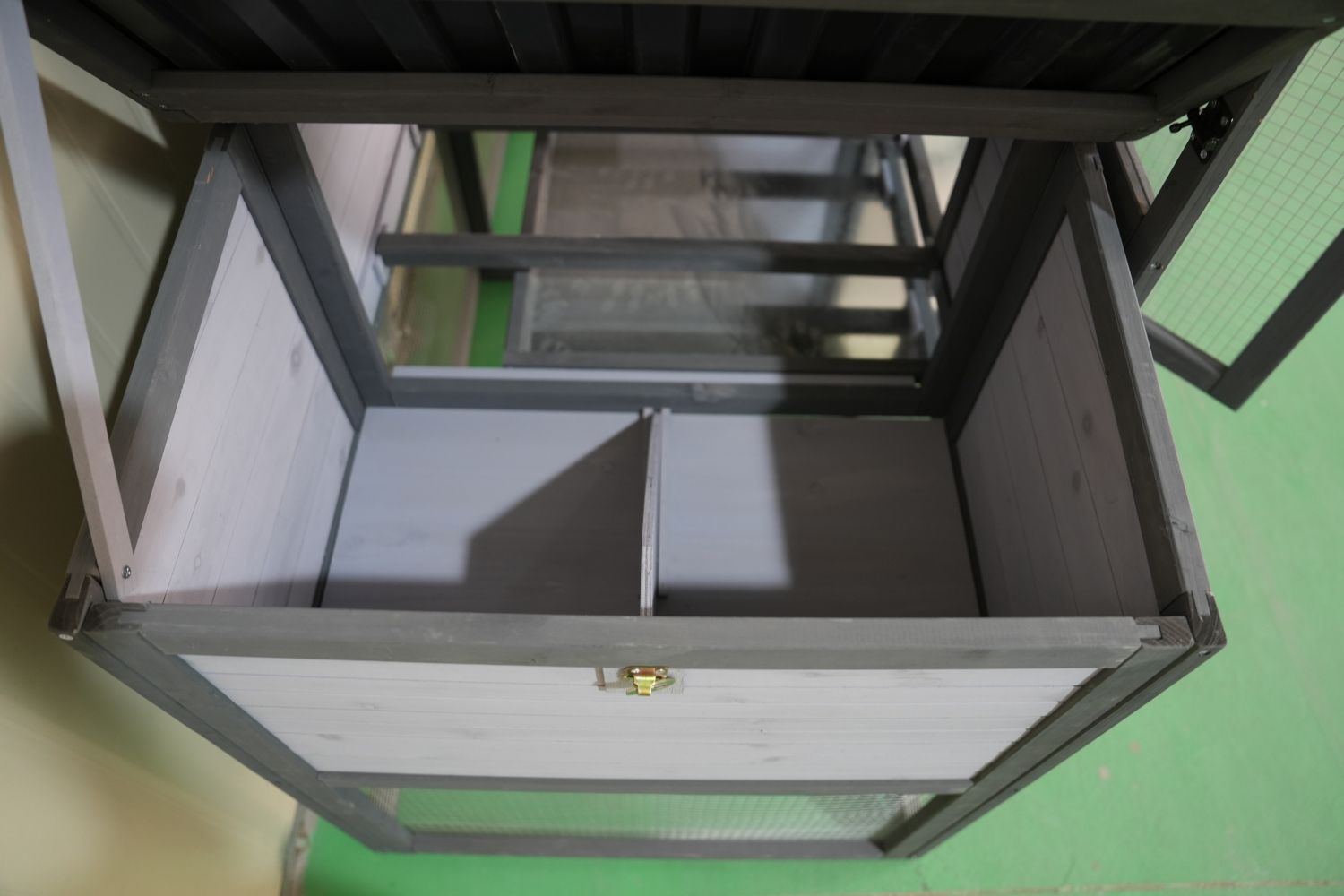 Large 79" furniture-style Chicken Coop with Upgraded Perches & Weatherproof Roof