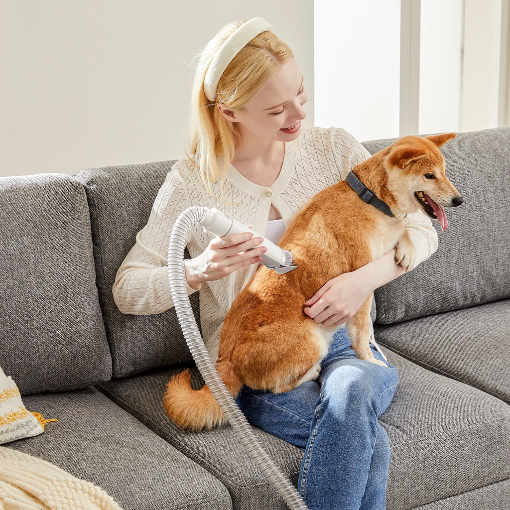 Low-Noise Pet Grooming Clipper with Ergonomic Grip and Dust Cup