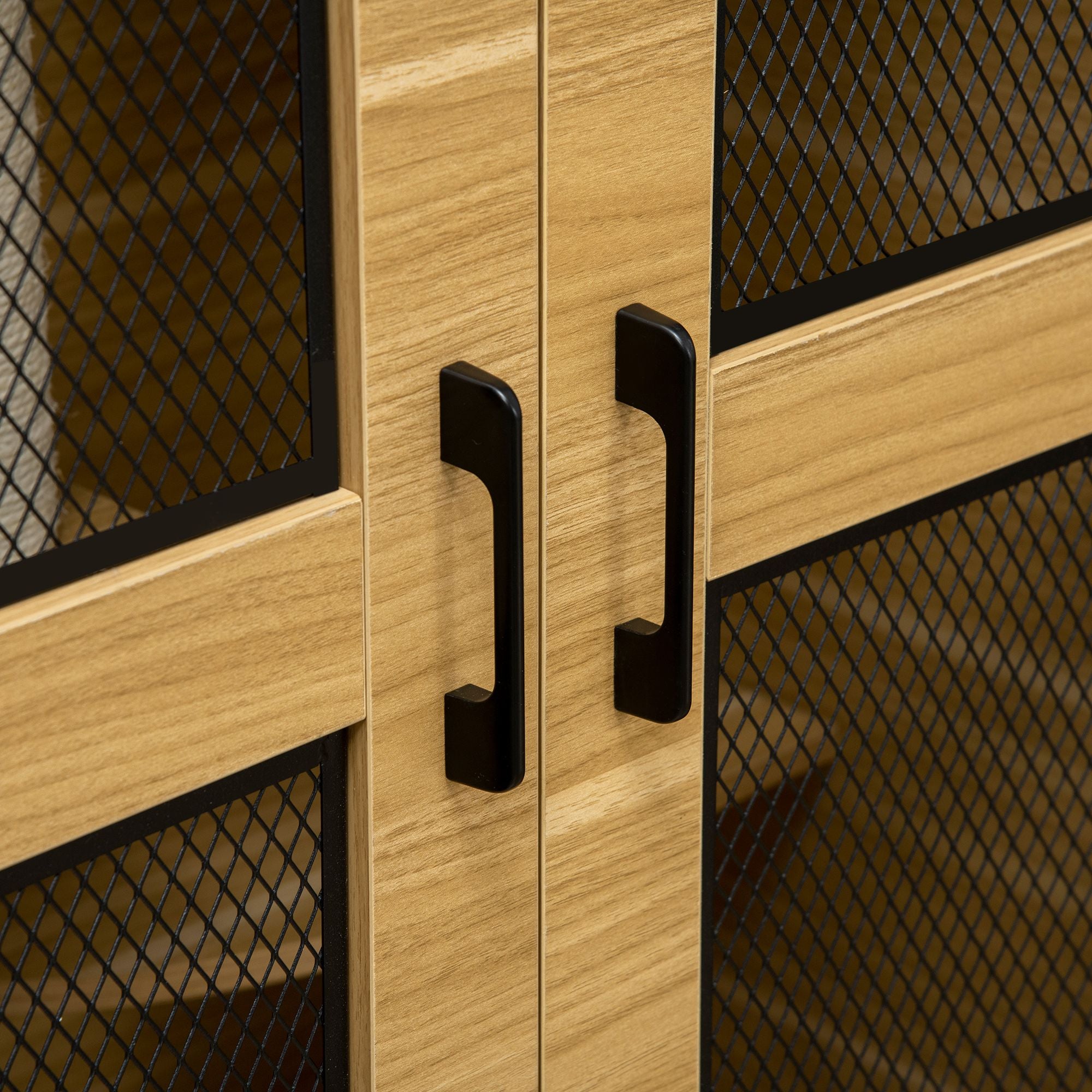 Oak Cat Enclosure with Tree, Scratching Posts & Lockable Wheels