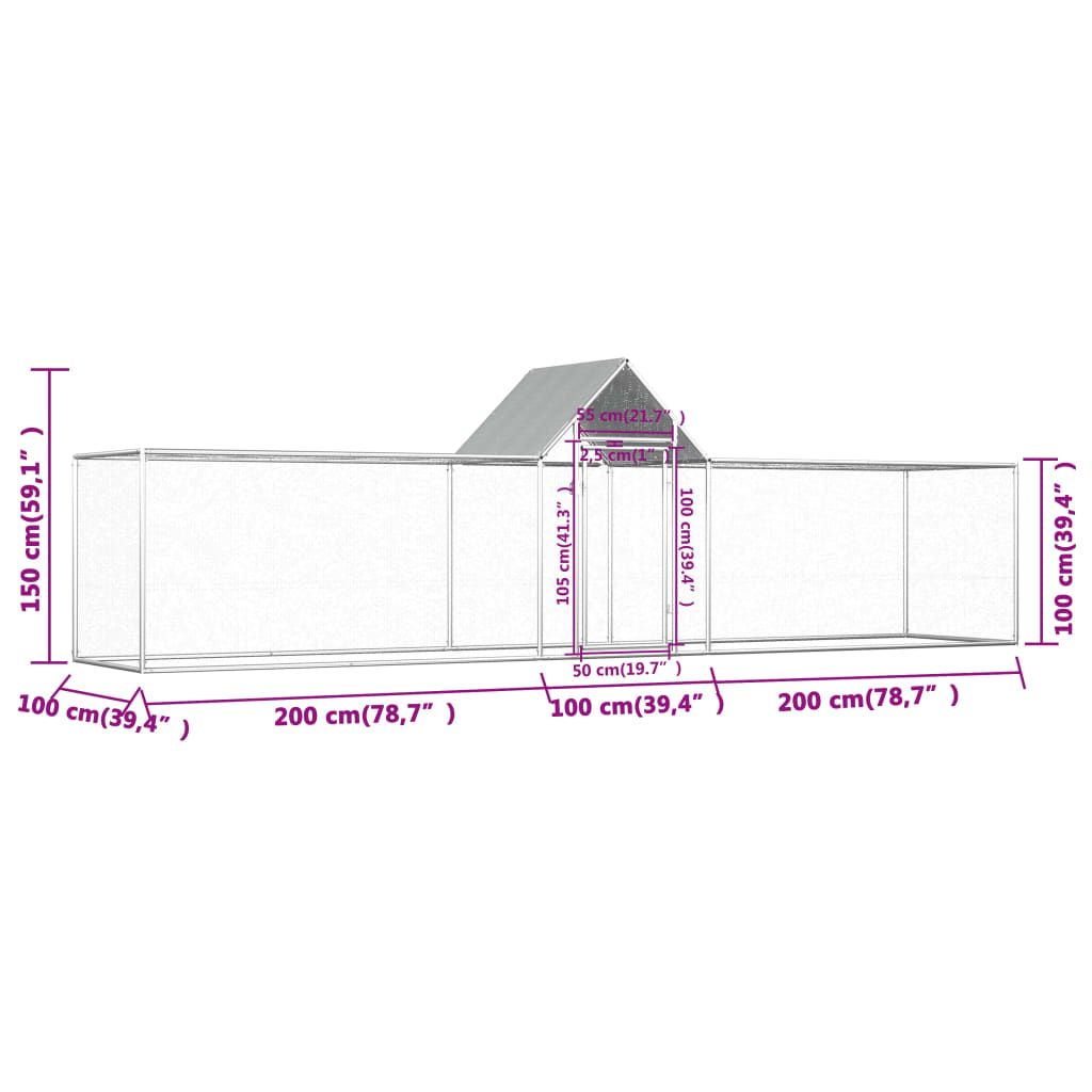 Spacious Outdoor Poultry Coop with Lockable Door and Wire Grid