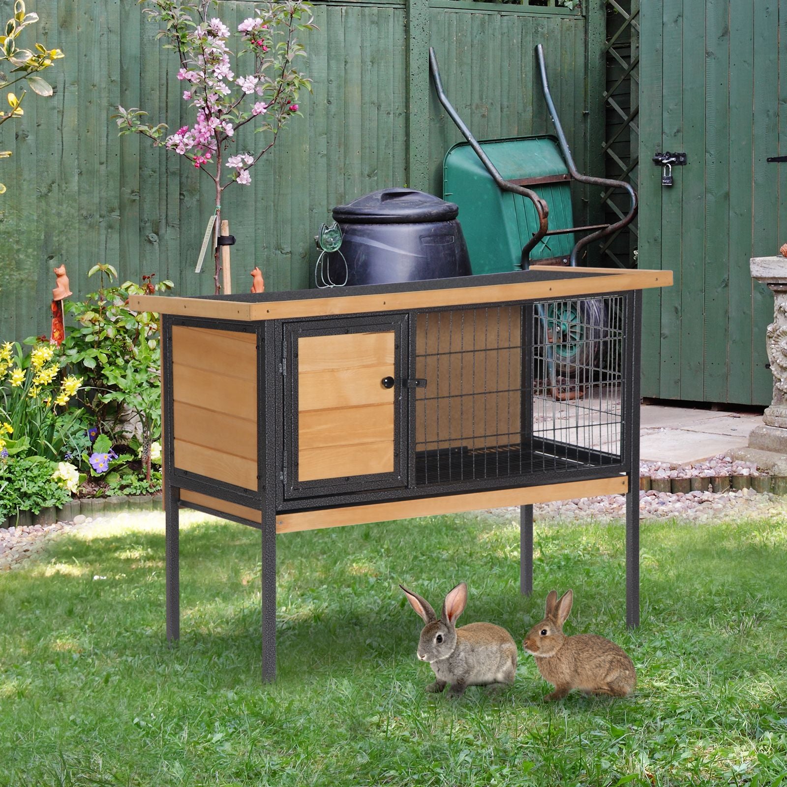 Elevated Outdoor Rabbit Hutch with Removable Tray – Spacious & Safe