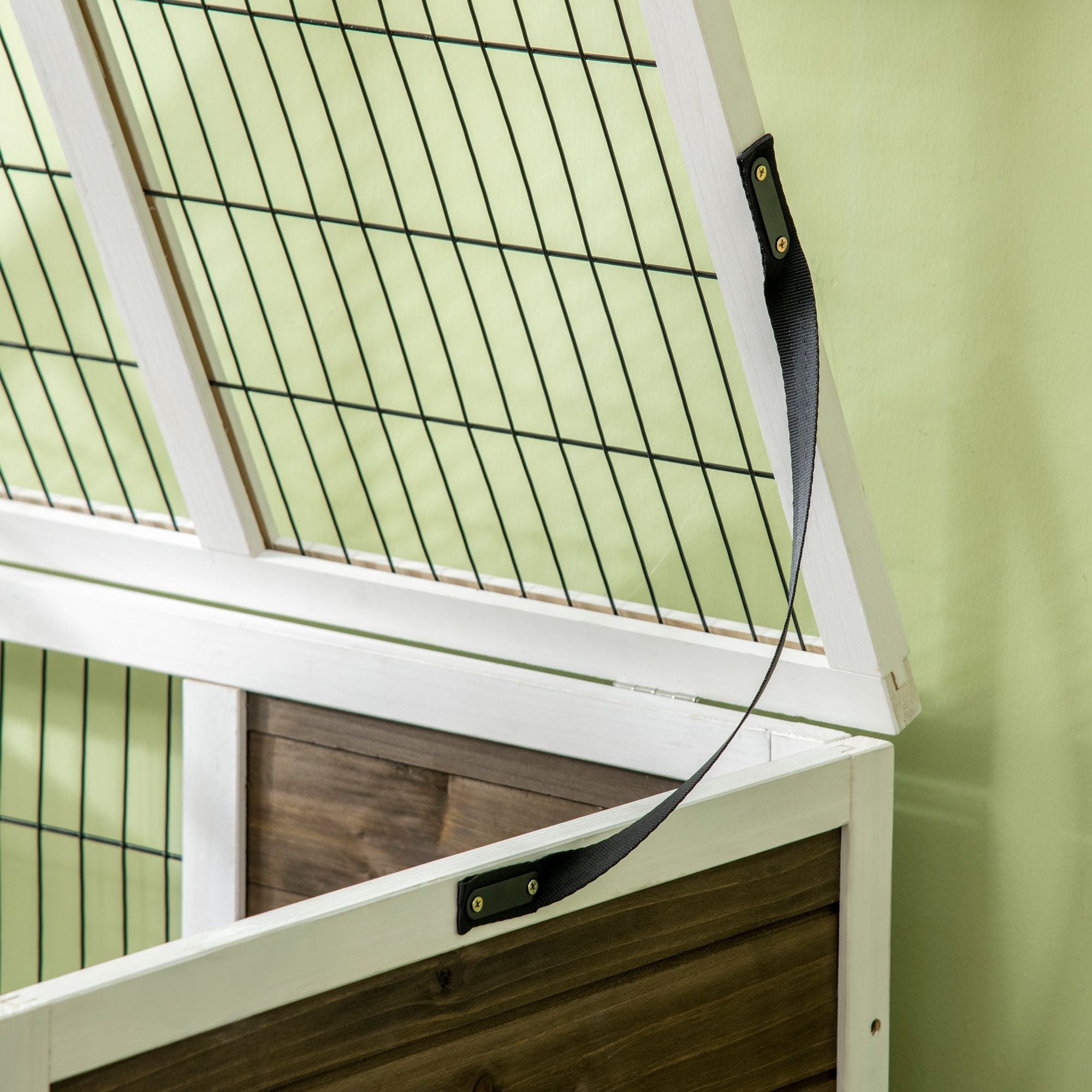 Spacious Indoor Rabbit Hutch with Lockable Doors and Removable Tray