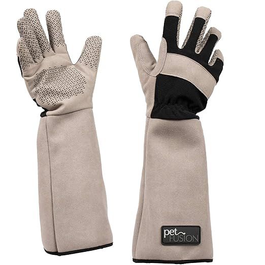 Water-Resistant Pet Grooming Gloves for Vet Trips and Bathing