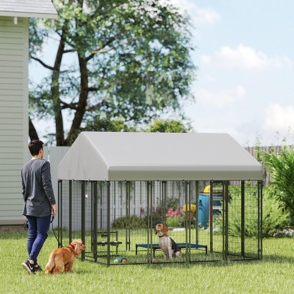 Spacious Outdoor Dog Kennel with Roof & Escape-Proof Lock