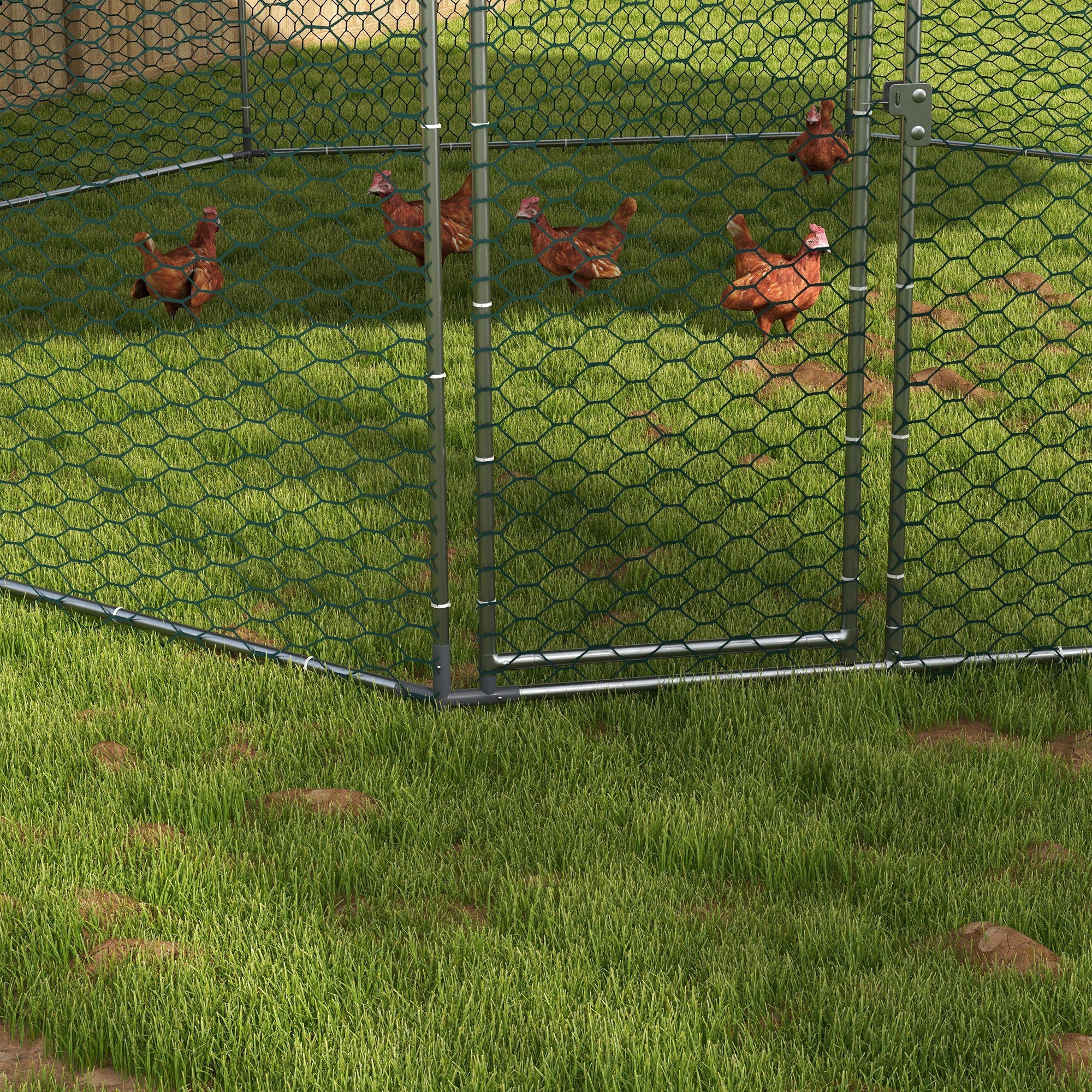 Spacious ² Chicken Coop with UV-Proof Roof and Lockable Door