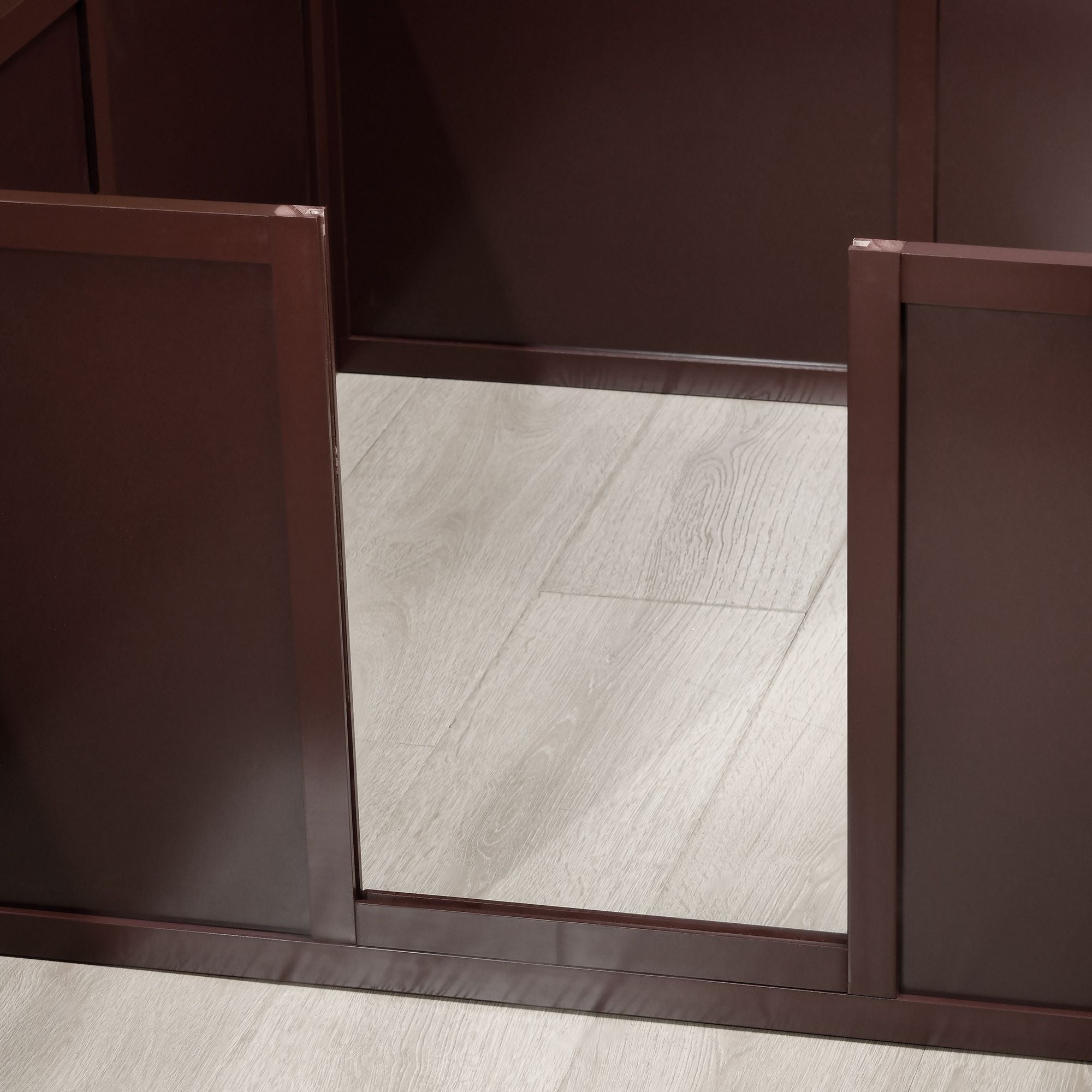 Spacious Whelping Box with Two Rooms for Mother Dog Comfort