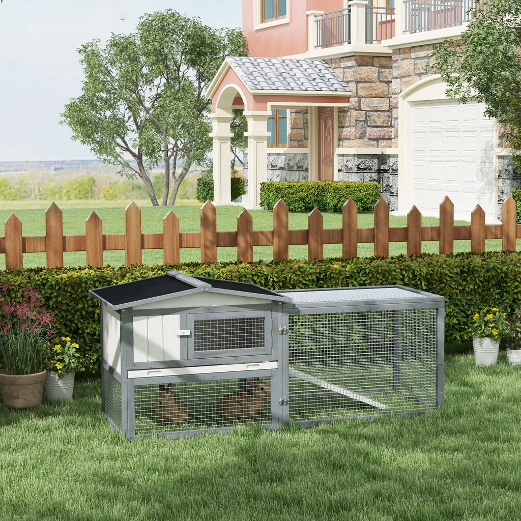 Spacious Outdoor Rabbit Hutch with Asphalt Roof & Safe Paint