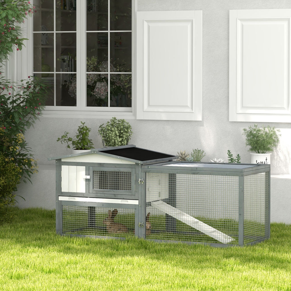 Spacious Outdoor Rabbit Hutch with Asphalt Roof & Safe Paint