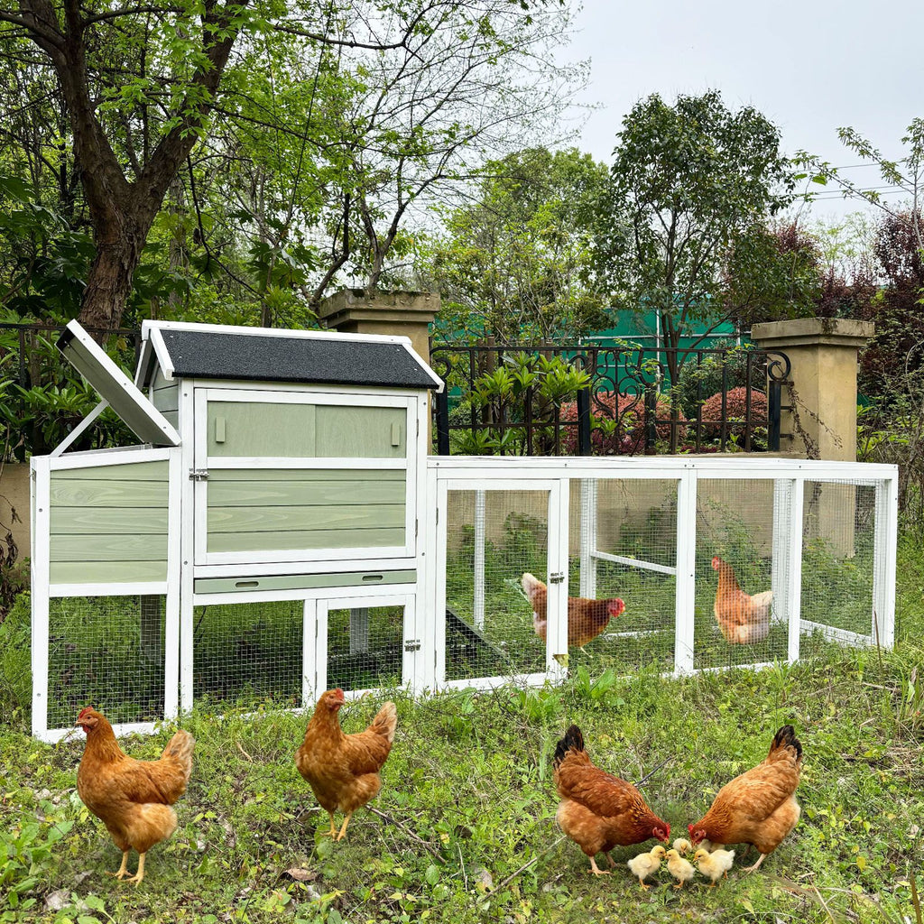 Large furniture-style Chicken Coop with Anti-UV Roof and Sliding Door